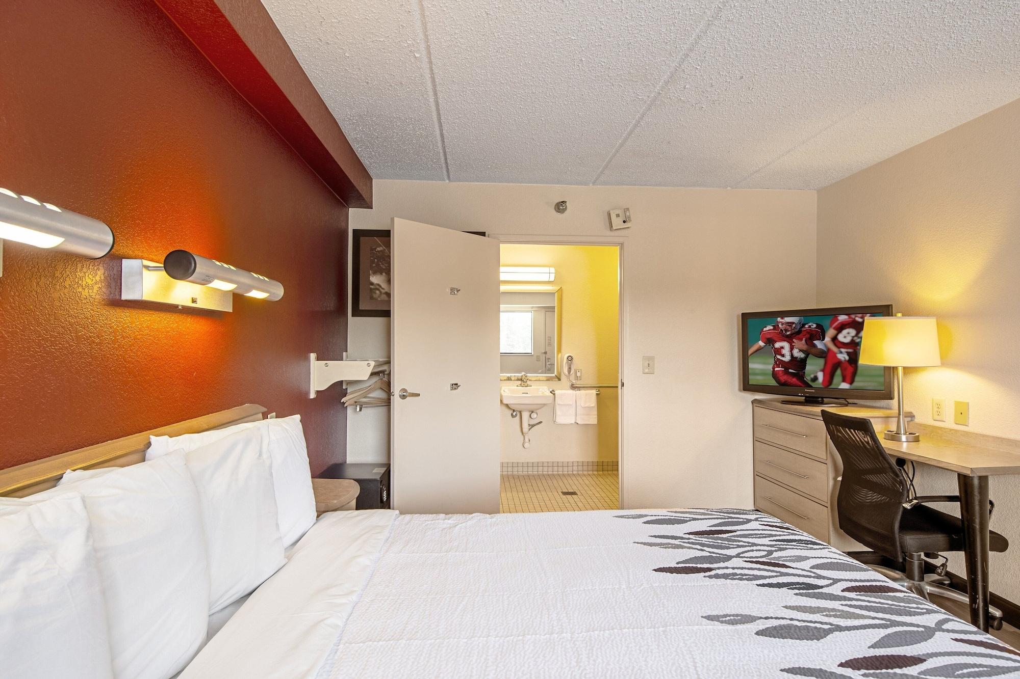 Red Roof Inn Pittsburgh North Cranberry Township Eksteriør billede